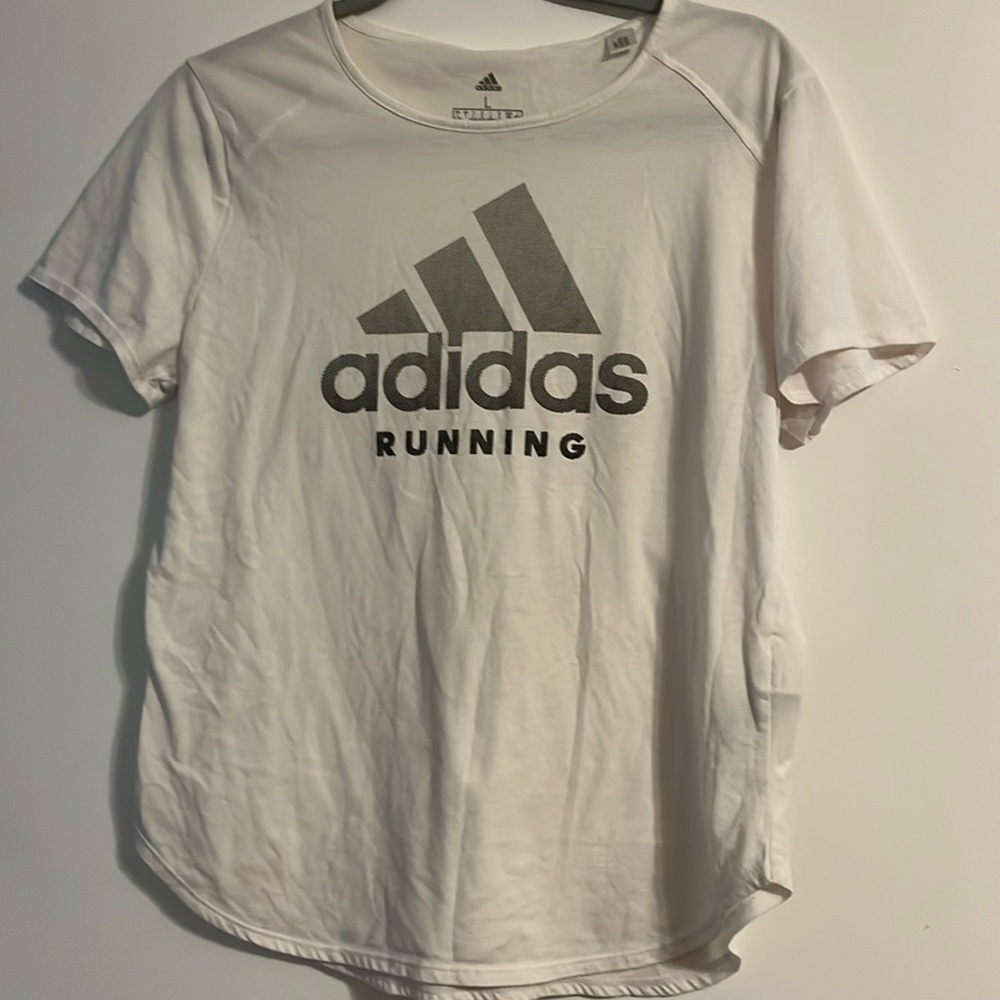ADIDAS T SHIRT
